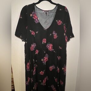 Torrid Size 2 Black Maxi Dress with Multicolor Floral Print and Waist Defining